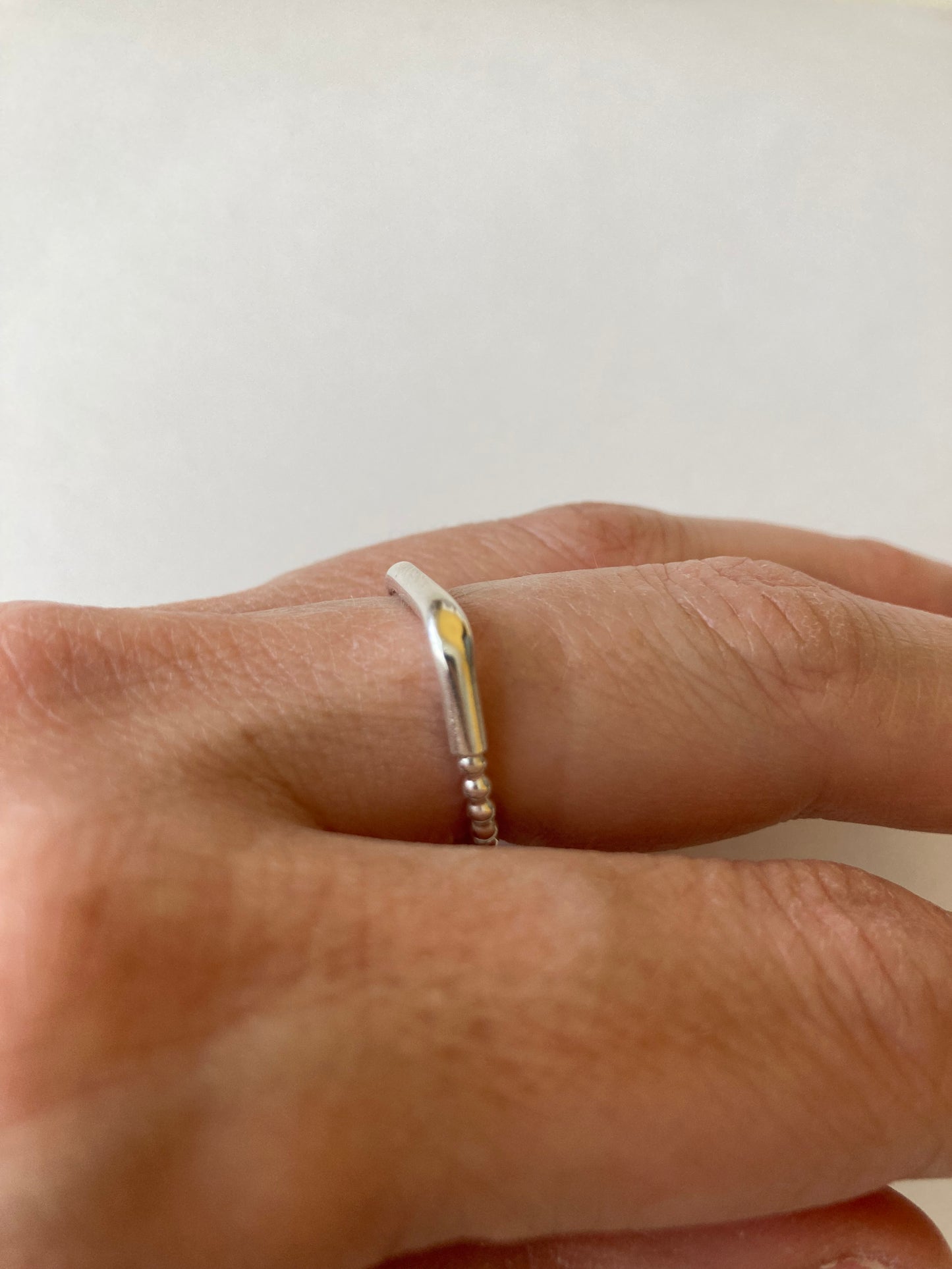 Interrupted Flow Dots Ring