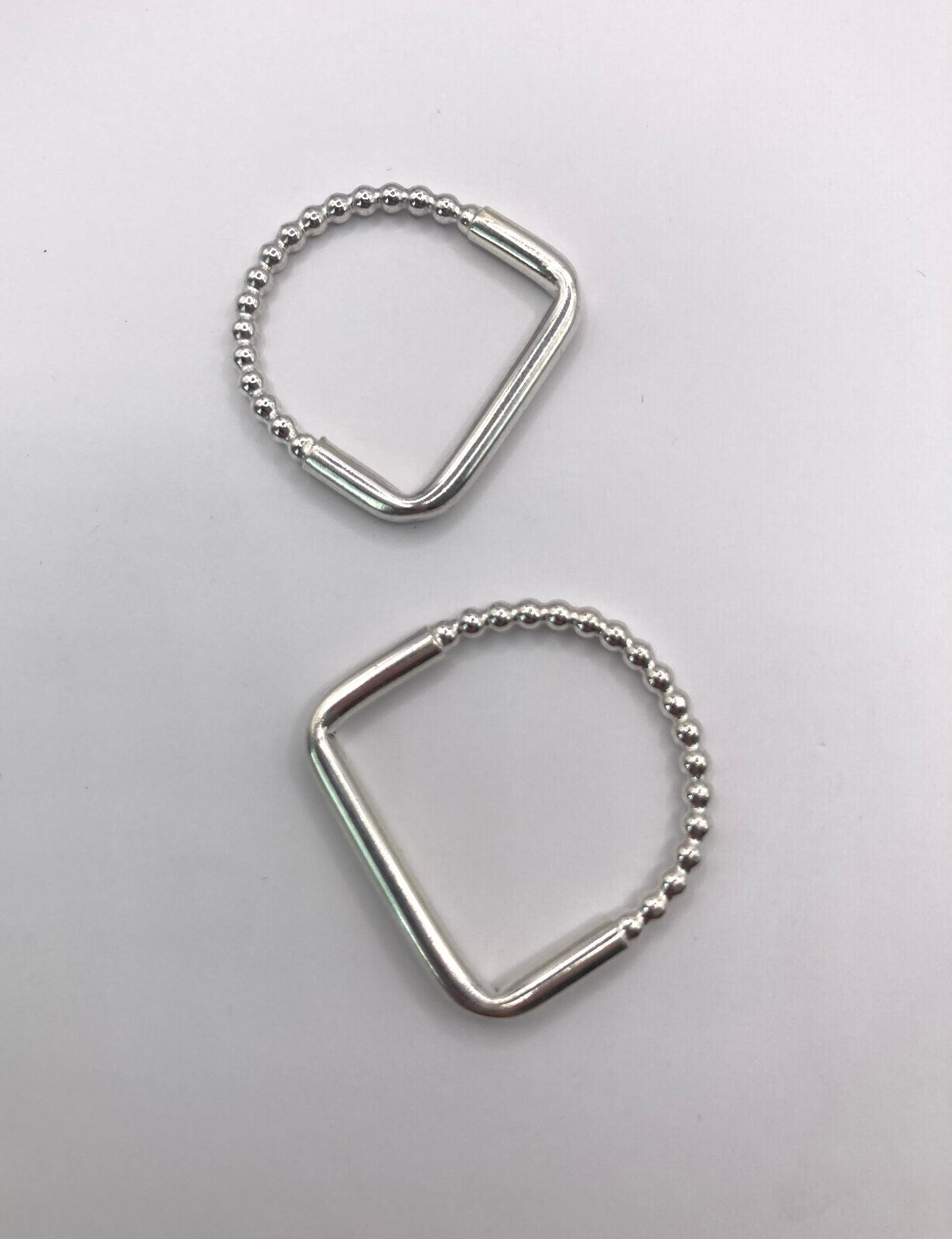 Interrupted Flow Dots Ring