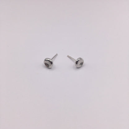 Trace earrings